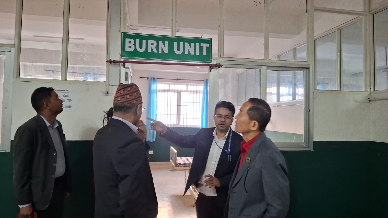 कोशी प्रदेशका स्वास्थ्यमन्त्री मानवहादुर लिम्बु द्वारा संखुवासभाका स्वास्थ्य संस्थाको अनुगमन