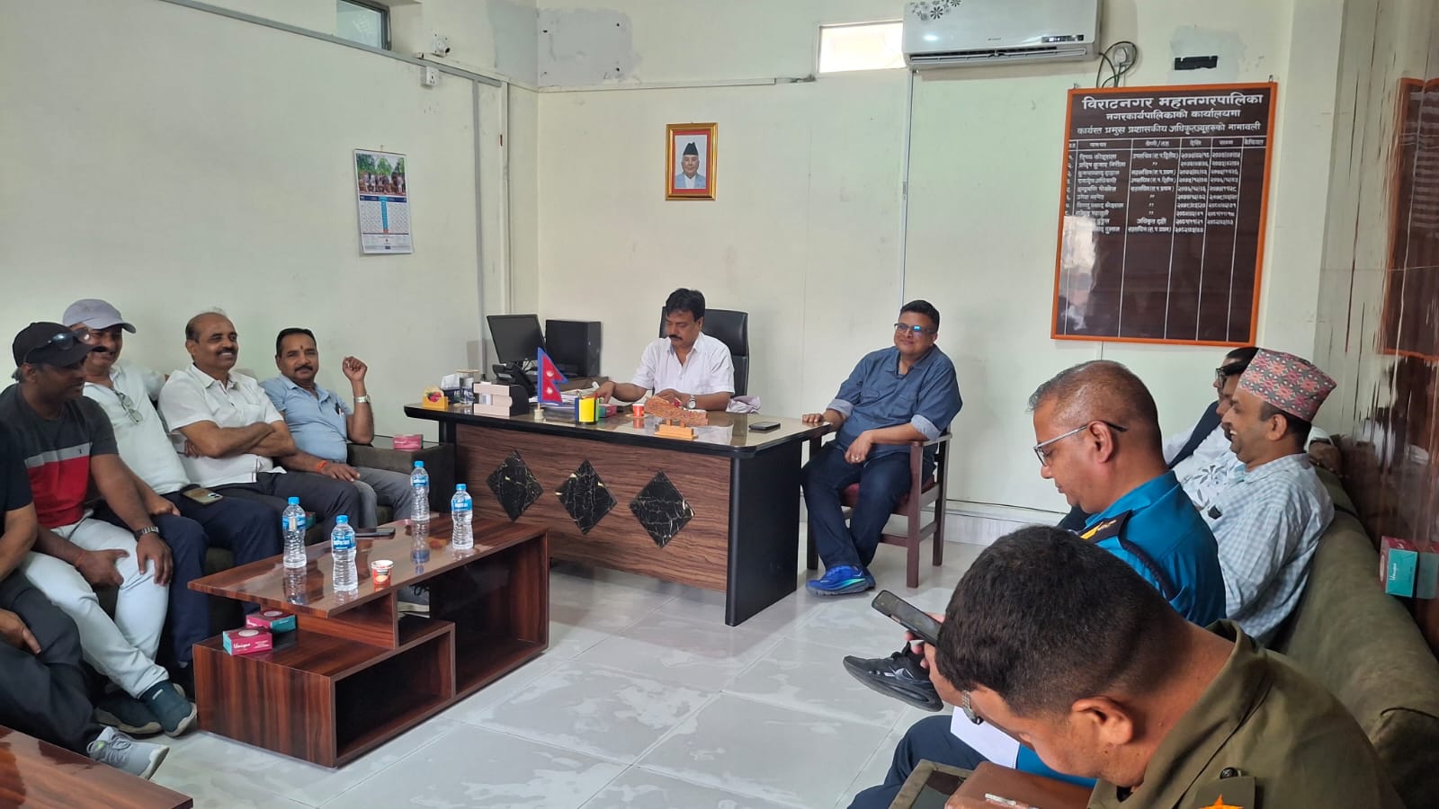 विराटनगरमा फुटपाथ अतिक्रमणविरुद्ध कडाइः वैशाख ११ देखि पूर्ण कार्यान्वयन, पार्किङ र ठेला व्यवस्थापनका लागि अध्ययन समिति