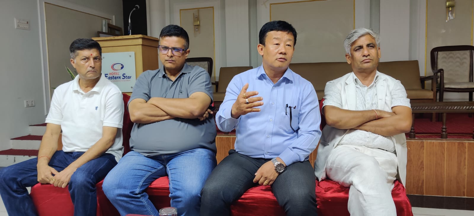 कांग्रेसको  संस्थापन इतर पक्षले भोलि आइतबार विराटनगरमा भेला गर्दै